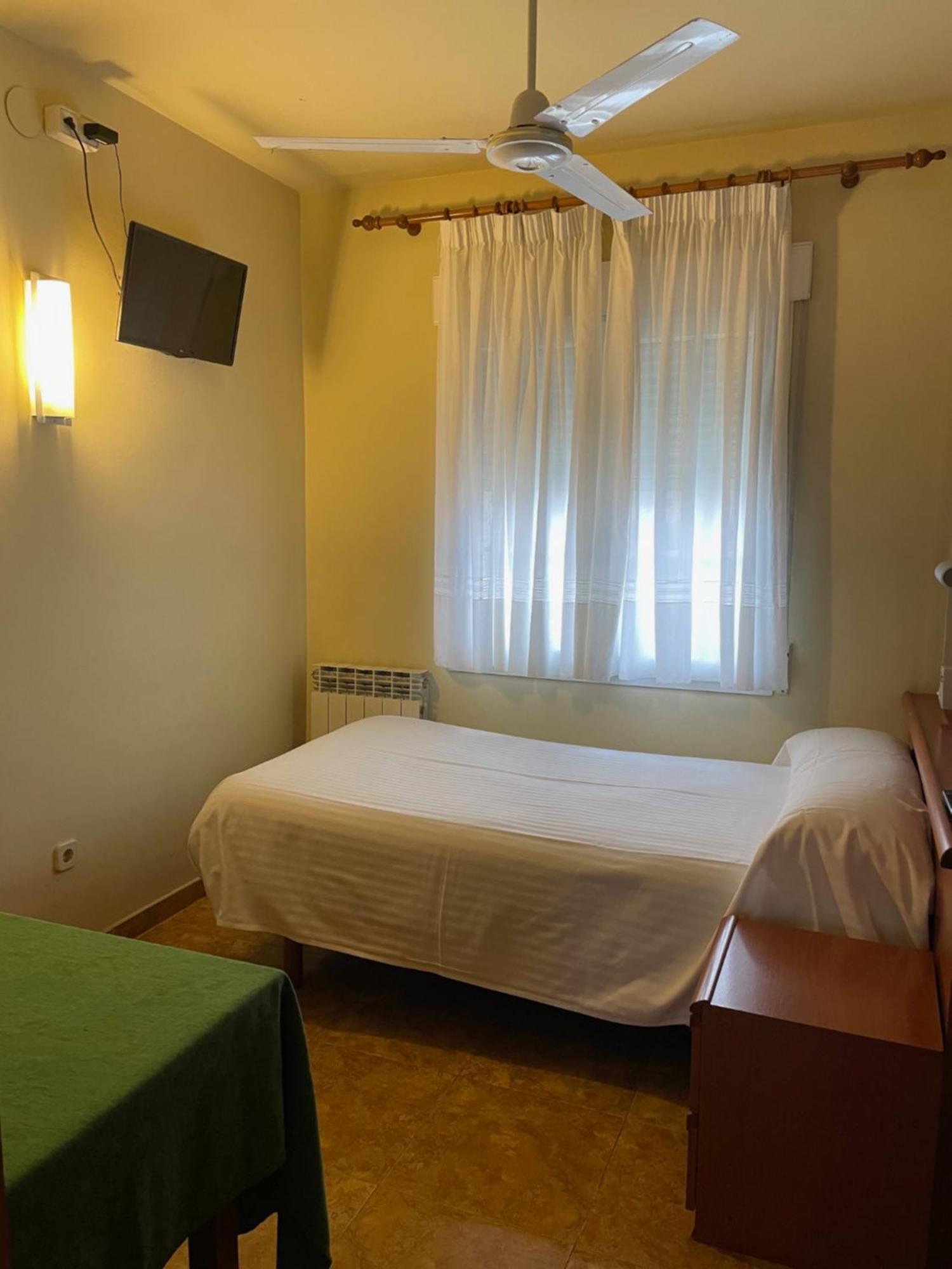 Hostal El Corzo Villafranca Extérieur photo